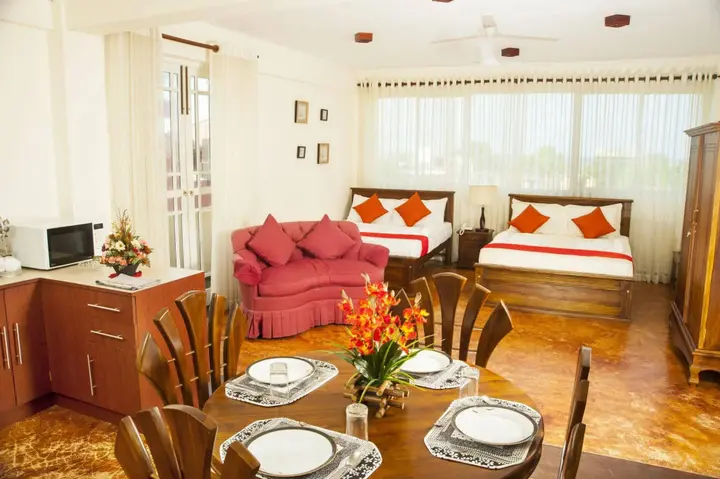 Гора Lavinia: Prestige Court