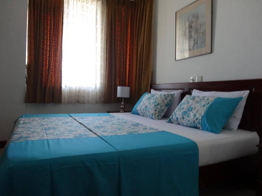 Коломбо: Hedges Court Residencies Town Hall- 2 Bed Room Apartment