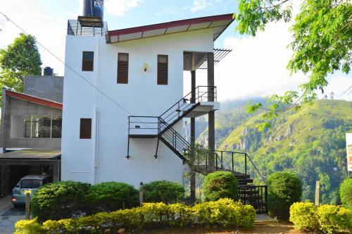Элла: Ella Floating Heights Residency