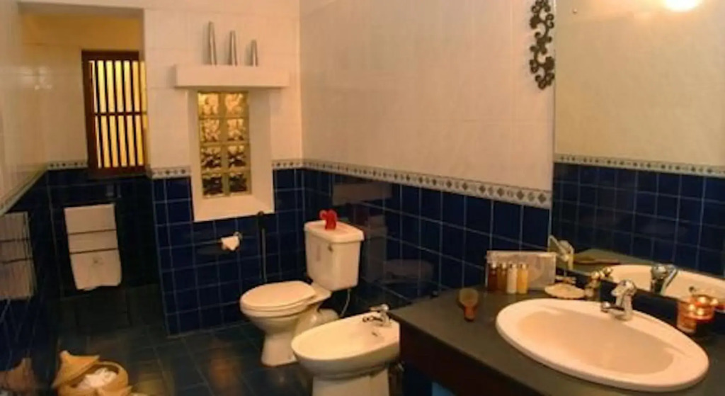 Коломбо: Villa Capers