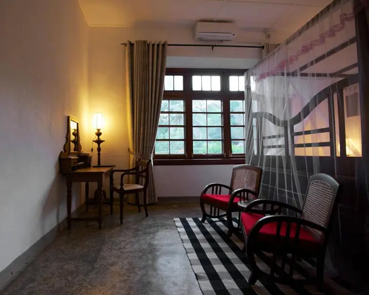 Канди: Mountbatten Bungalow