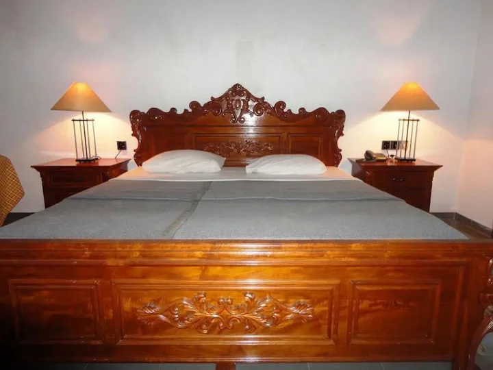 Элла: Hotel Country Comfort