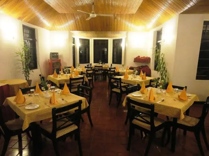 Элла: Hotel Country Comfort