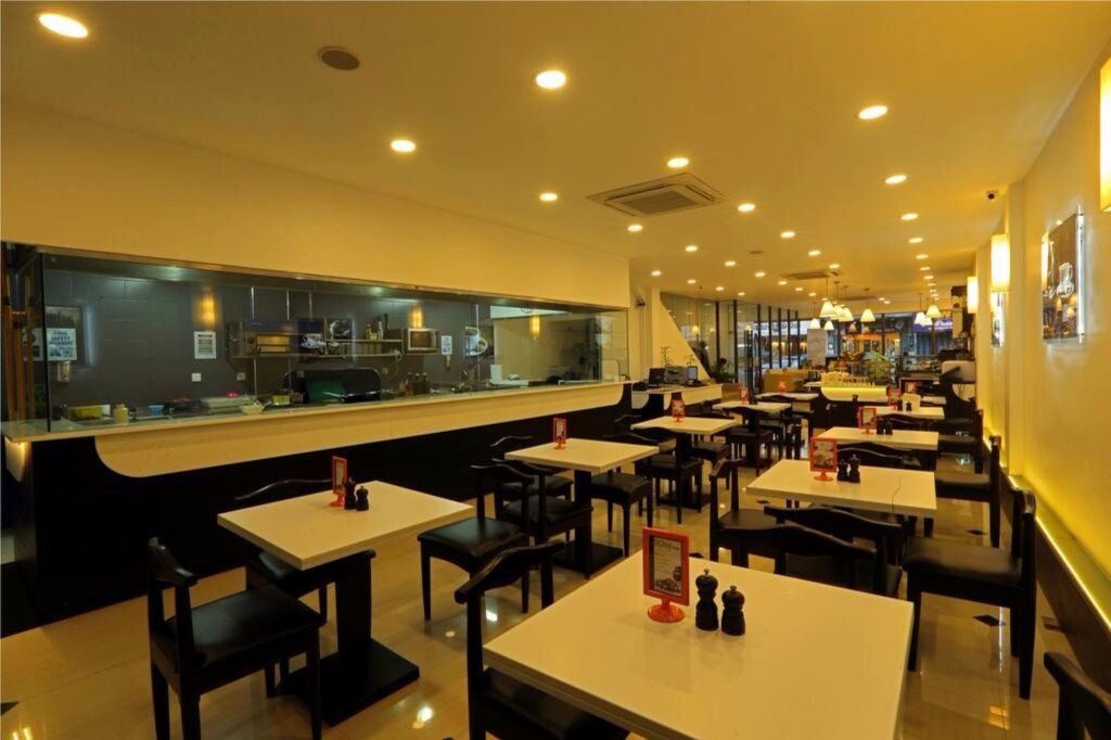 Канди: Cafe Aroma Inn