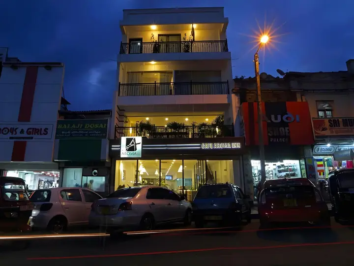 Канди: Cafe Aroma Inn