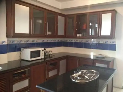 Коломбо: The Villa 33rd