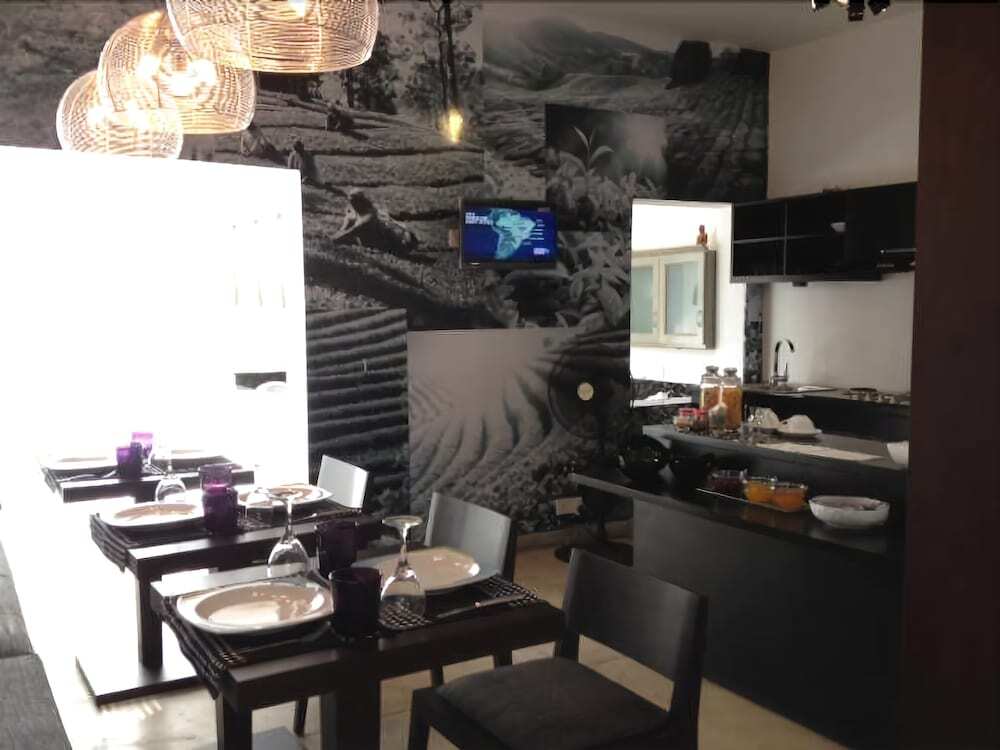 Шри-Джаяварденепура-Котте: Allspice Villa