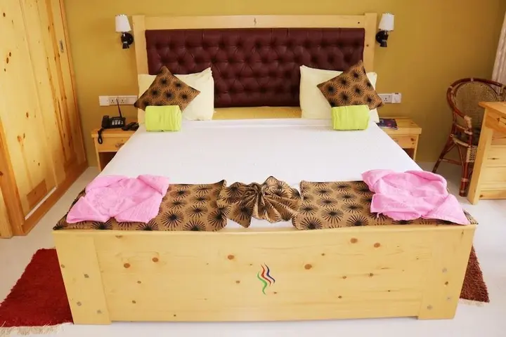 Элла: Ella's Edge Resort