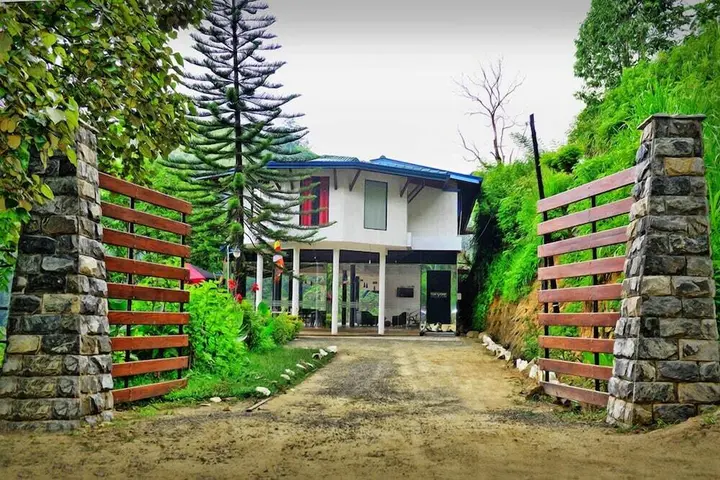 Элла: Ella's Edge Resort