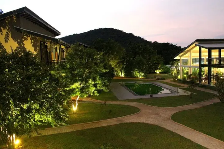 Киринда: Magampura Eco Village Resort