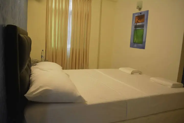 Коломбо: Saasha City Hotel