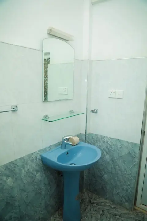 Хиккадува: Hasaranga Holiday House