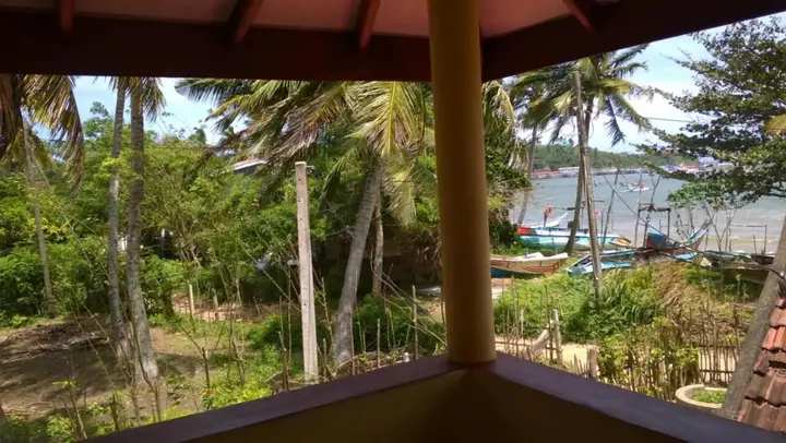 Мирисса: Mirissa Beach House
