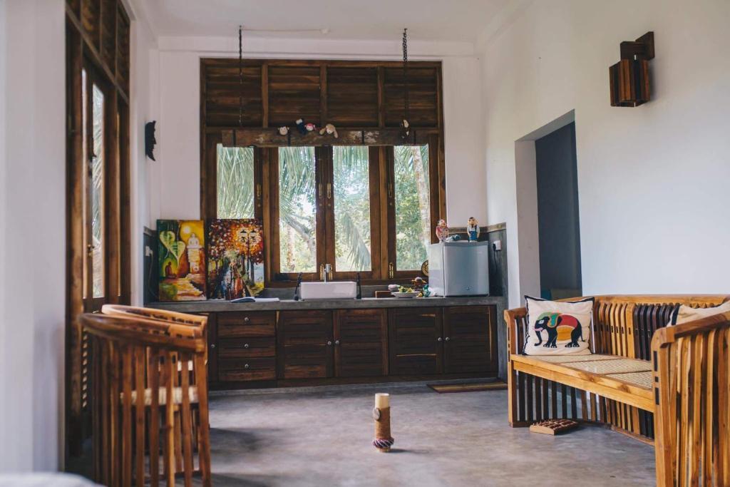 Галле: Villa Sooriya Weaving