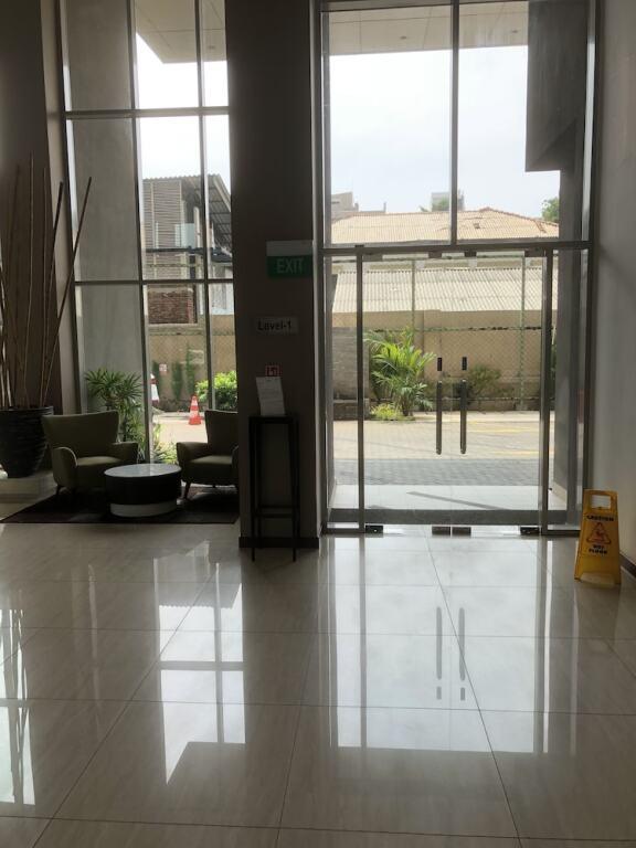 Коломбо: Onthree20 Residencies 2 Room 3 Bed Apartment