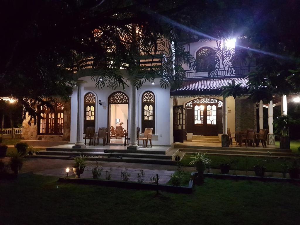 Негомбо: Sri Lagoon Villa