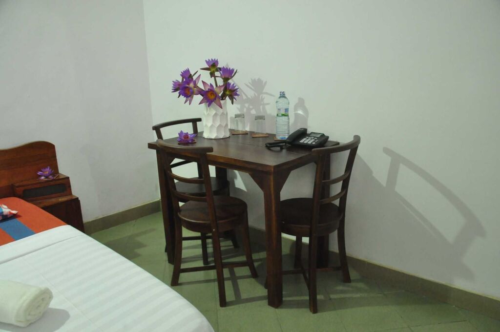 Унаватуна: Crescent Resort