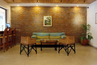 Коломбо: Moss Colombo