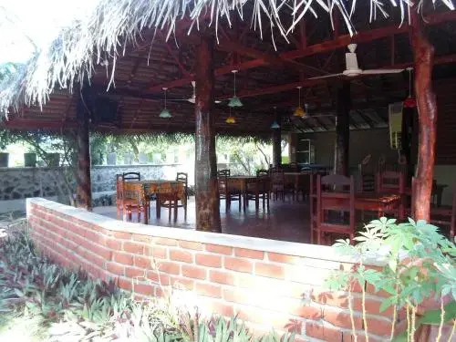 Калкудах: Inn On The Bay