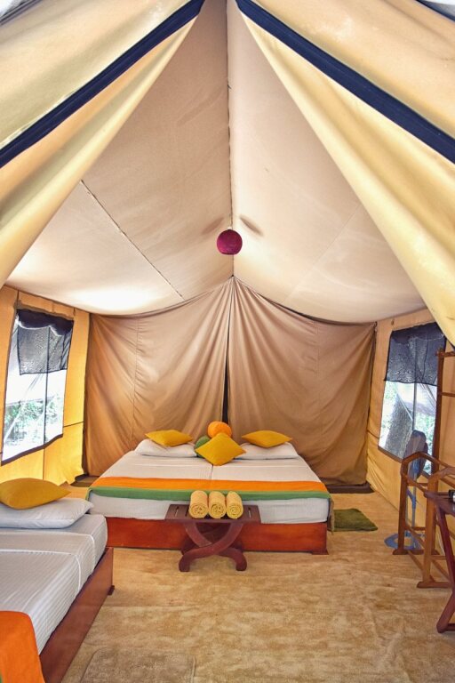Киринда: Wilderness Camping Yala