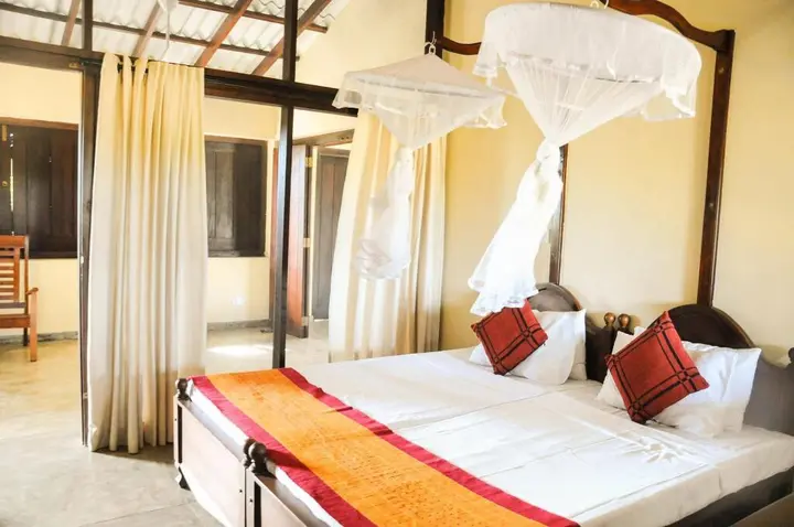 Киринда: Kirinda Lodge by Ceilao Villas