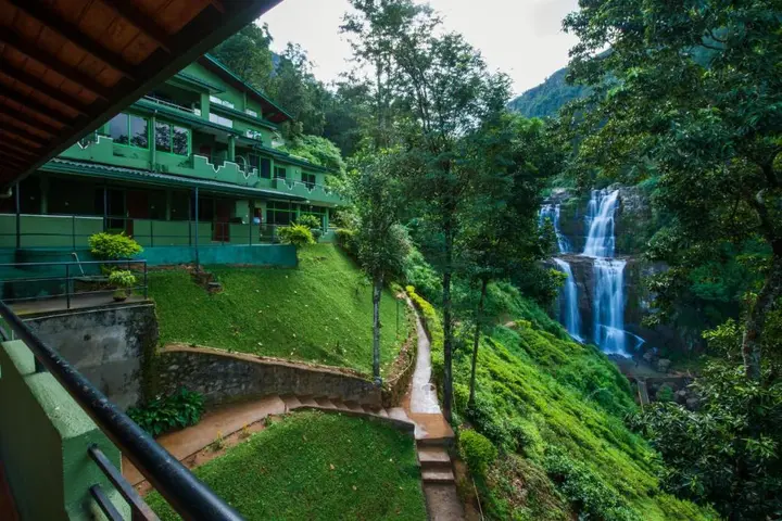 Рамбода: Ramboda Falls Hotel