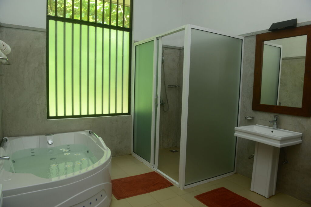 Удавалаве: Nil Diya Mankada Safari Lodge