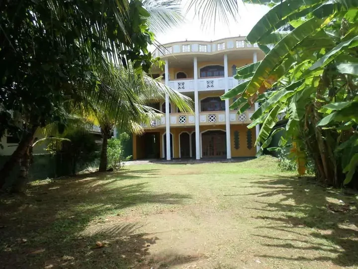 Коломбо: Vista Moon Lanka