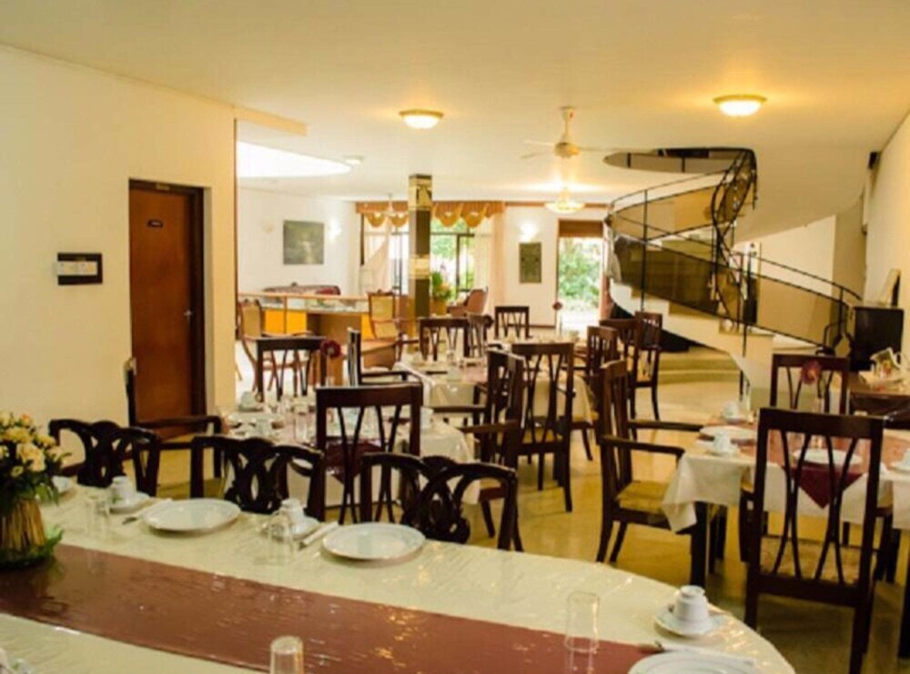Гора Lavinia: Vista Hotel 12