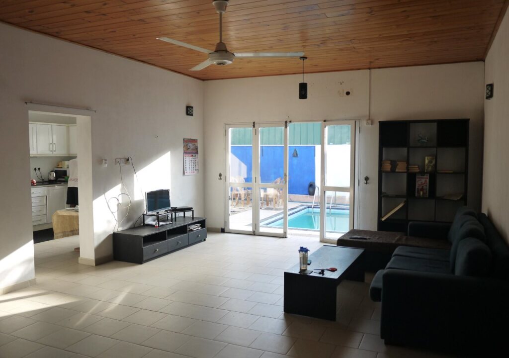 Negombo Blue Villa Hotel — фото 1