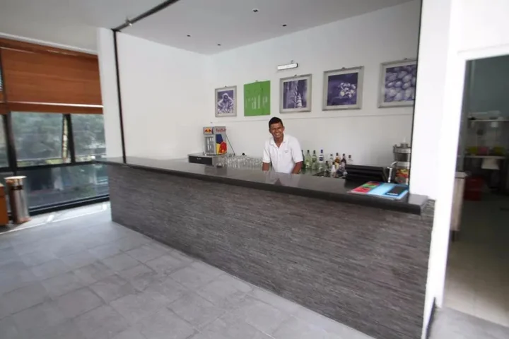 Коломбо: Crescatcity Apartments