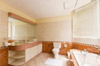 Коломбо: Crescatcity Apartments