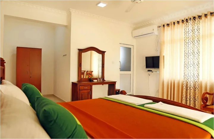 Катунаяке: Ronaka Hotel