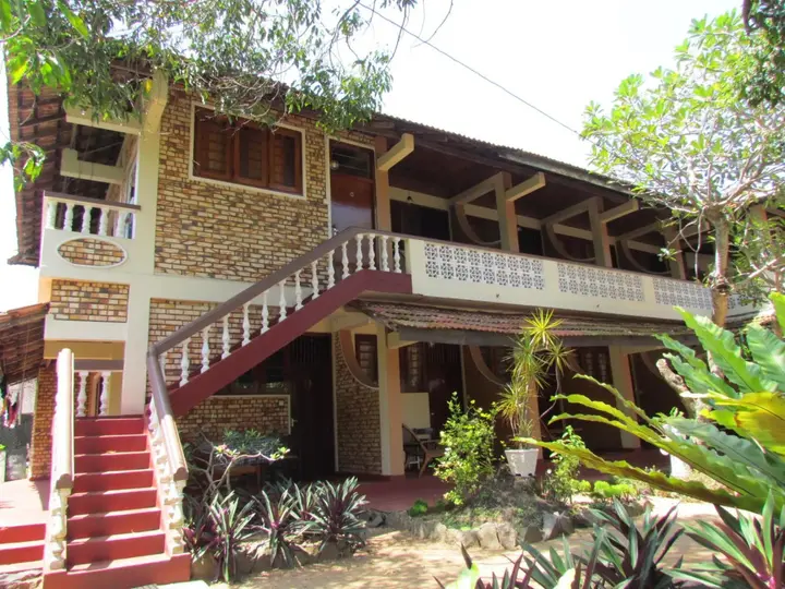 Хиккадува: Coral Front Inn