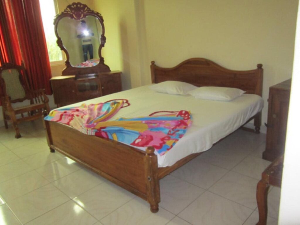 Канди: Nisala Rest Home