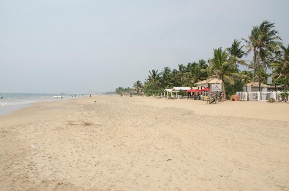 Гора Lavinia: Lavinia Beach Hostel
