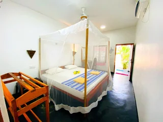 Аругам-Бэй: Beach Wave Hotel