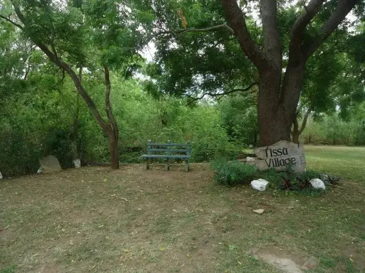 Киринда: Tissa Village