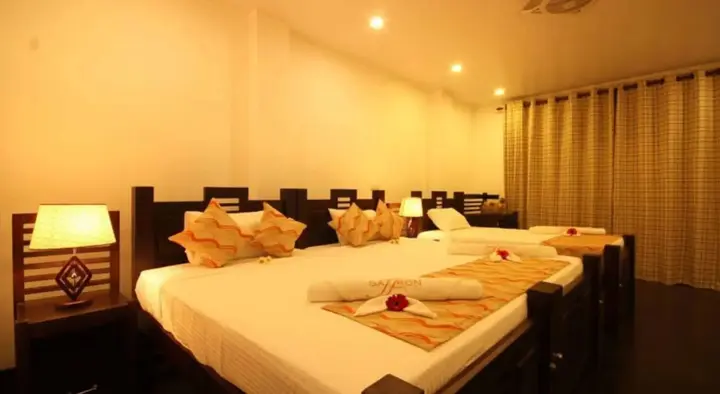 Унаватуна: Saffron Hotel