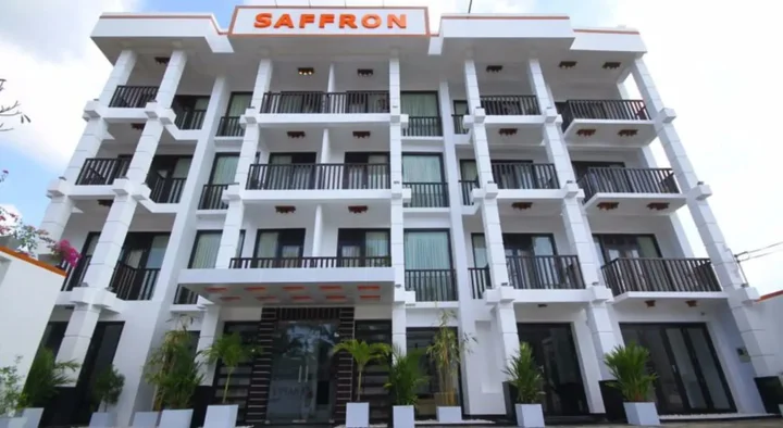 Унаватуна: Saffron Hotel