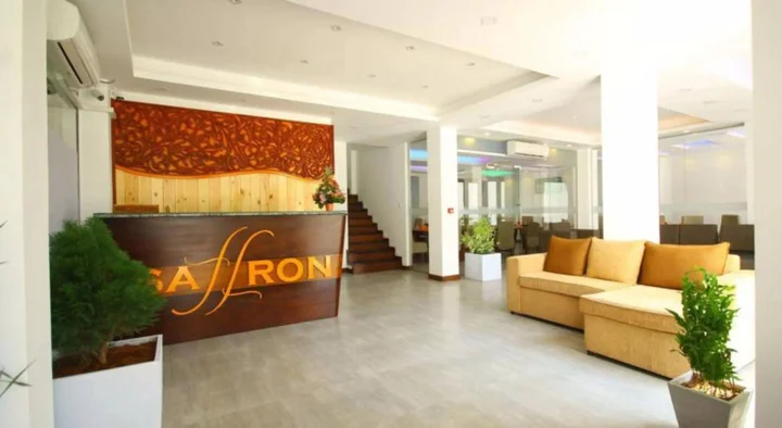 Унаватуна: Saffron Hotel