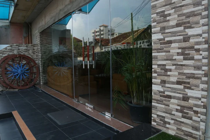 Коломбо: Hotel Eurolanka Colombo