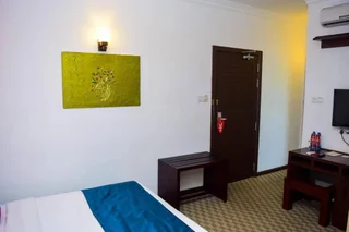 Коломбо: ZEN Premium Upatissa Road