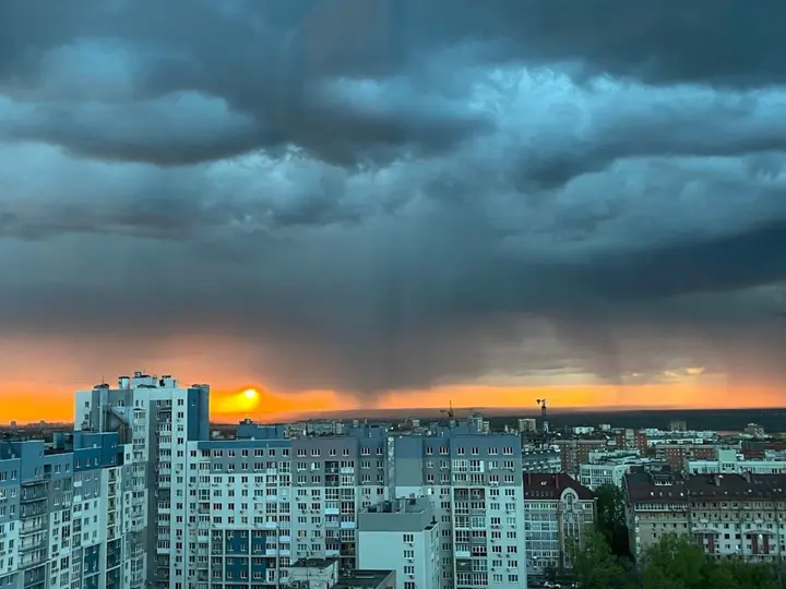 Нижний Новгород: Апартаменты Двухкомнатные в Центре с Кухней и Балконом