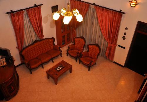 Канди: Rosewood Residence