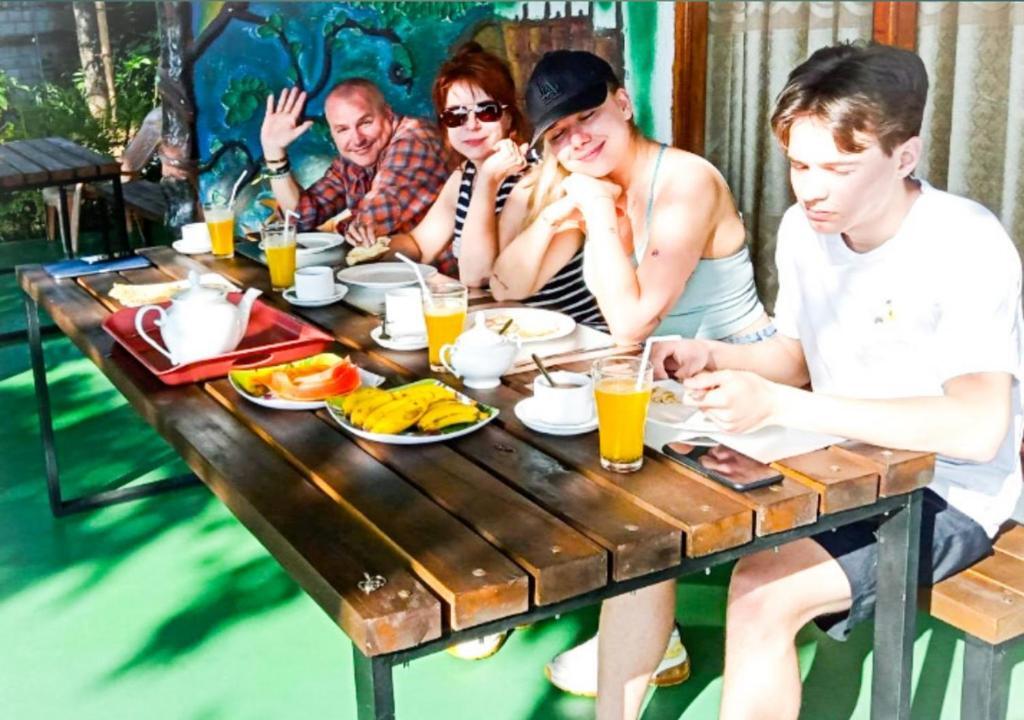 Элла: Every view homestay