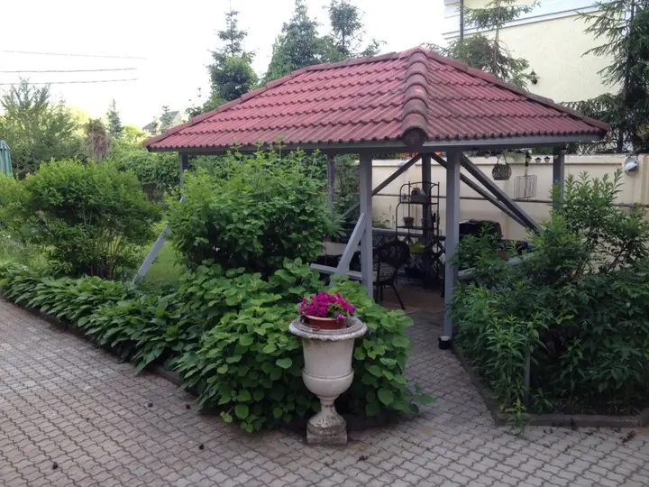 carousel image 1