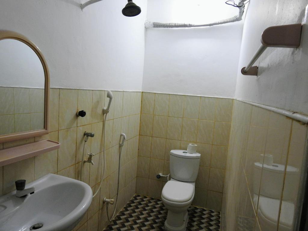 Аругам-Бэй: Cresent Bay Beach Hotel