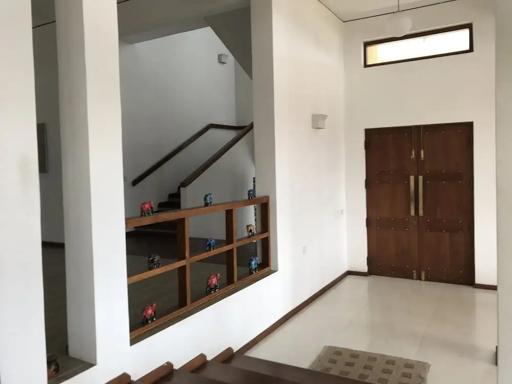 Канди: PGC Residence