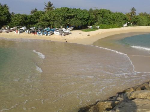 Ахангама: Star Light Beach
